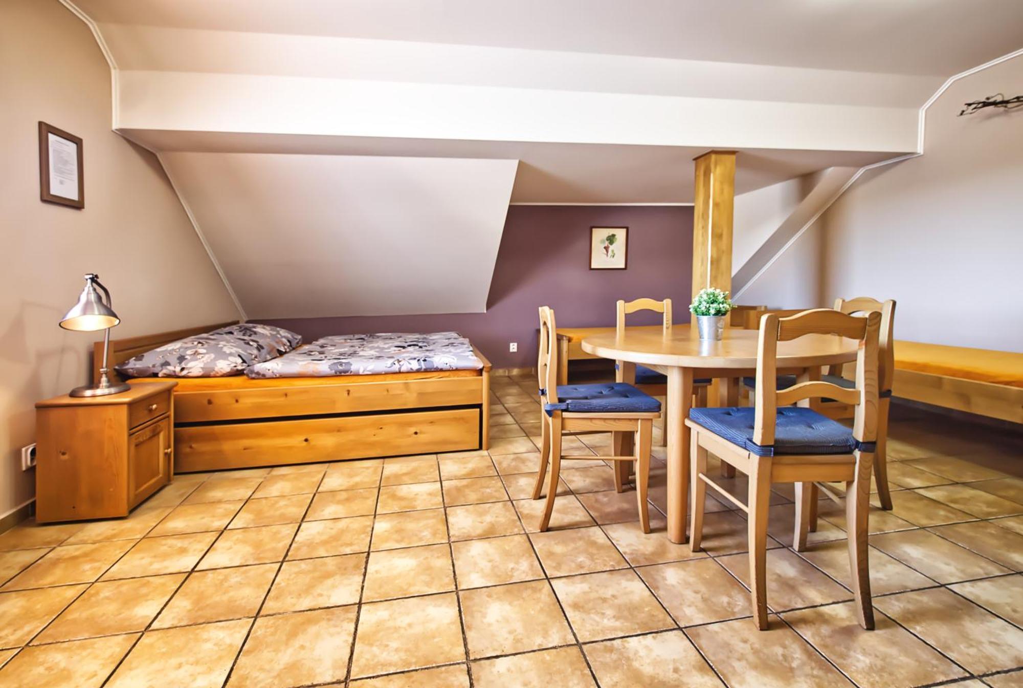 Penzion Vinarstvi Cervinka Horni Vestonice Exterior foto