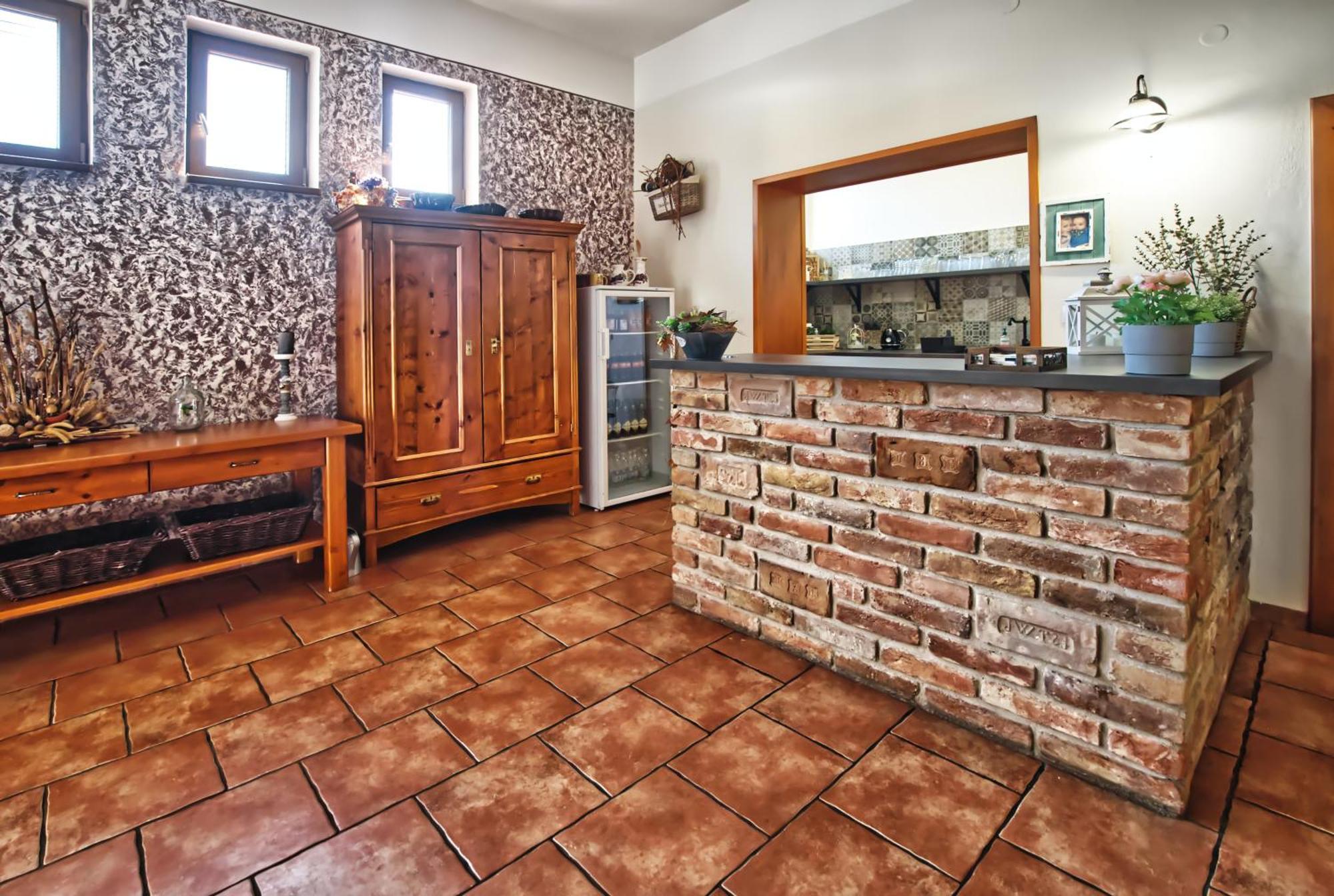 Penzion Vinarstvi Cervinka Horni Vestonice Exterior foto